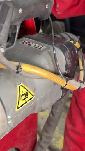 COOLEST WELD MACHINE EVER. Squeeze Type Resistance Spot Welder machine. Recreates factory spot welds. Can be used with adhesives. #paint #bodyshop #painter #painting #paintlife #refinisherporn #refinishkulture #refinishfamily #shoplife #offthegun #painterlife #autobody #ppgrefinish #motivatedpainters #tips #tricks #tipsandtricks #car #cars #truck #trucks #follow #followme #yxebusiness #reels #yxe #saskatoon #inline #quality | Inline Paint & Body