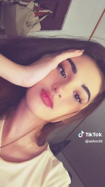 Messy Dance Challenge: 4 Minutes of Fun and Choreography