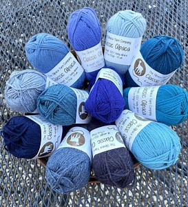 Classic Alpaca Yarn, DK Weight, 110 Yards, Collection of Blues - Etsy