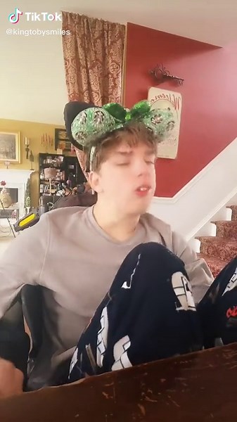 Meme this….. | toby smiles toby chip