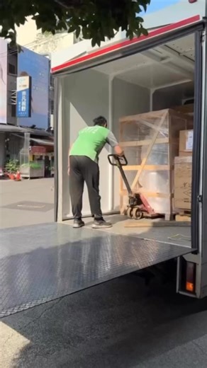 📍你找到 miffy 了嗎？2025《找找miffy在哪裡》打卡分享活動開始了！即日起至 4/30來門市跟miffy大型公仔合照＋上傳到 IG／FB公開貼文或限動📸 標註門市帳號/地標＋指定標籤#miffy在馥漫#馥漫麵包花園完成後私訊 貼文連結/限動連結 至【馥漫官方LINE帳號】就有機會抽中 -🎁 miffy限定嘟嘟麵包 ! （周周抽 ! 一周共5名）🌸 打卡的甜，是和miffy共享的那一刻一起拍、一起分享、一起被選中！👉 趕快來店裡找找看miffy在哪裡吧～🕰 活動到4/30止喔！🔍 詳情請洽各店或官方LINE：@nkt7419d | 馥漫麵包花園FM-Station Official