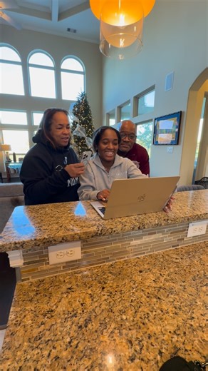 Timothy Sloan on Instagram: "It’s official….she’s headed to Spelman College! Congratulations @sorensloan we’re so proud of you! @spelmanadmissions @spelman_college #spelmancollege #spelmancollege30 #spelhouse Legacy @sarahsloaan"