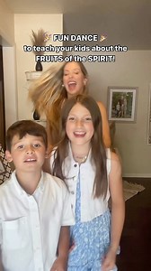 💃🏼FOLLOW ALONG! 🎶 Fun dances / songs like this are a joyful way to learn scripture. Save this video and practice with your own kids! @iheartchm has lots of Fruit of the Spirit resources for you too (including this song). They’re SO good. Comment “fruit” below for the link, or tap the link in my bio! #fruitofthespirit #fruitsofthespirit #chmpartner #christianparenting #christianmom #christianmoms #christianinfluencer #christianreels | Hannah Crews