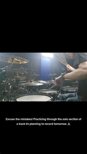 Excuse the mistakes! Practicing through the solo section of a track Im planning to record tomorrow 🙏