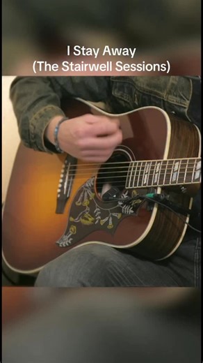 Another one off my Layne Staley Tribute Album is I Stay Away! 🎥: @stereofieldrecordings #IStayAway #aliceinchains #TheStairwellSessions | Davey Allen