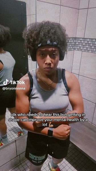 If you’re stressed, depressed or going through a lot - take the time to pour into yourself. Working out transforms you physically, but the process of getting in shape transforms you mentally & sometimes all we need is a little work to become the best version of yourself. #motivation #progress #fitness #GymTok #gym #workouts #bodybuilder #smallcreator #posing #trending #lgbt #wlw #blackinfluencer #womenwholift #fitnessjourney #bodytransformation