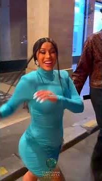 Why is Cardi B walking strangely? #curiosities #news #brazil