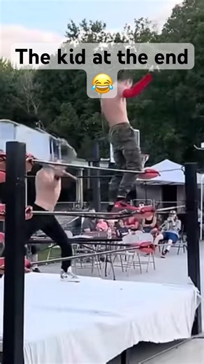 The kid at the end😂 #wwe #wrestling #funny #prowrestling #aew #comedy #wrestlemaniax #wrestlemania