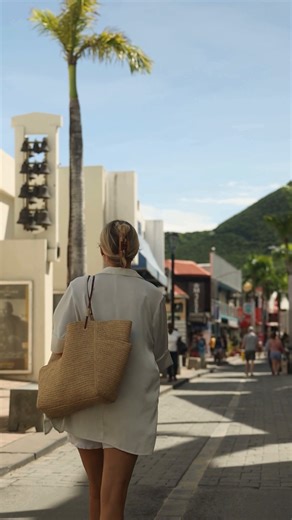 Knowing St. Maarten is falling in love with its endless charm. #JWMarriottStMaarten #StMaarten | JW Marriott St. Maarten Beach Resort & Spa