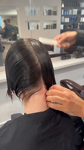 Bob Graduation | Precision & Balance Cayom demonstrates a tailored bob graduation—clean outline, controlled elevation and direction for shape and movement. Watch the technique in action. 📞 0208 940 6111 | DM | Book online 💼 Join TopOne (Richmond): Passionate stylists get free cutting & colour education. More videos soon. #CayomsWayEducation #TopOneHairAndBeauty #TopOneRichmond #BobGraduation #BobHaircut #PrecisionCutting #BespokeHaircut #HairEducation #HairTutorial #HairTok #RichmondSalon #Ric