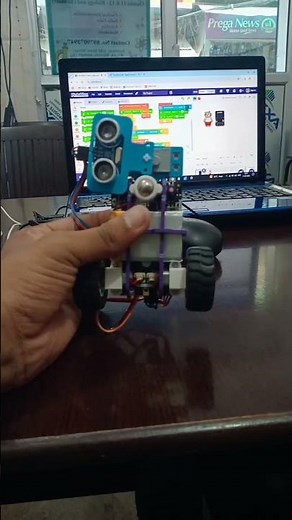 Smart Toy Robot Says Hi! | Quarky AI Robot for Kids | Fun STEM Project