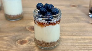 Easy Mini Cheesecakes Recipe – Creamy Bite-Sized Treats