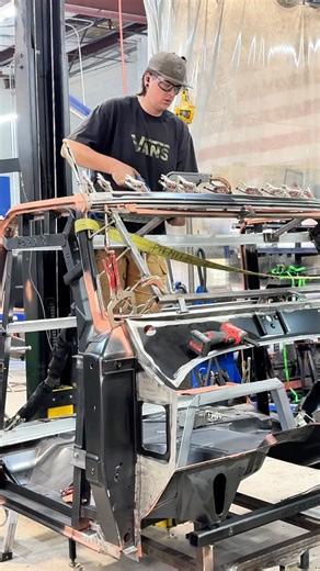 It’s a busy Friday in the shop and we wouldn’t have it any other way. Huge thanks to all our customers for the trust and support that keep our team building week after week. #PremierStreetRod #CustomChevyTruck #ChevyTruckBuild #ClassicTrucks #ChevyTruckNation #ChevyTrucksDaily #C10Lifestyle #C10Trucks #ChevyC10 #ChevyK10 #K5Blazer #BlazerBuild #BlazerNation #ClassicTruckBuild #AmericanClassic #TrucksOfInstagram #VintageChevyTruck #OldSchoolTrucks #LakeHavasuCity #ClassicBlazer #ClassicJimmy #Bla