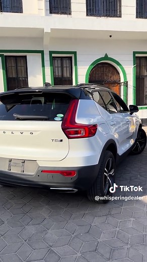 2020 Volvo XC40 T5 for Sale - Fully Loaded & Stylish