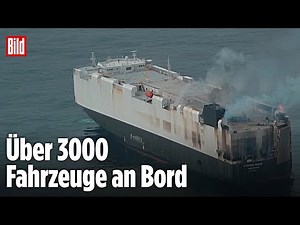 Alaska, USA: Autofrachter treibt besatzungslos brennend im Pazifik
