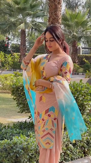 Simran Narula on Instagram: "🤗"