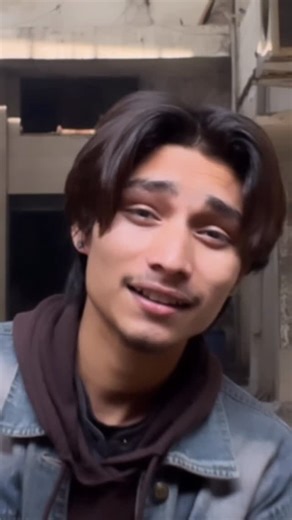 Mr RO SU on Instagram: "LaI Bindi Nahi kali Bindi mai 🫵🏻🫶🏻…. @mr_rosu__009 #fyppppppp"