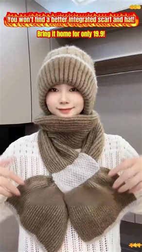 泥 【Fleece-Lined Hat with Neck Warmer】Wrap your entire neck in warmth...