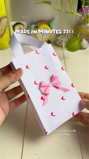 Make Any Gift Bag Look Expensive 👀🛍️✨ #relatable #aesthetic #diy #trending #viralvideo #fypシ #fyp
