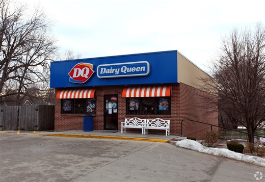 6842 University Ave, Windsor Heights, IA 50324 - Retail for Sale | LoopNet