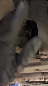 Mind-blowing mechanic trick you’ve never tried! #mechanics #mechanic #oilchange #automotive #auto #mechanichack #gearheadbryan #hacks #tricks | GearheadBryan’s Auto Hub