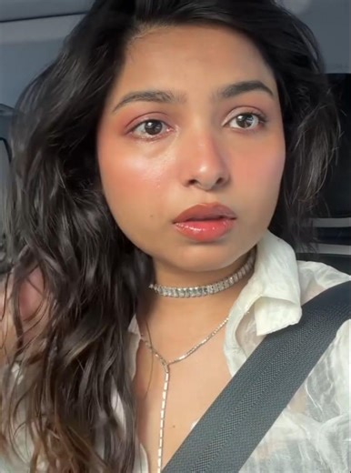 Look at her reaction ywrr😚🧿🌸‪@RuchikaRathoreOfficial‬ #trending #youtubeshorts #shorts