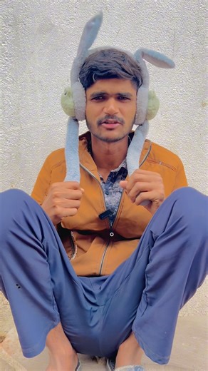 Kundi_ke_chore on Instagram: "Sardi Bahut hori..🤣 . . . . . . . . . #comedian #hadoticomedy #funnyvideo #sardi #2026"