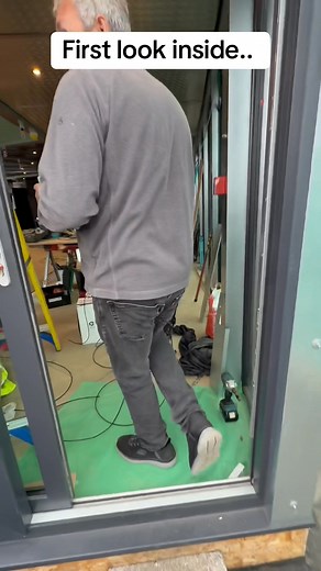 EXCLUSIVE We see the views from the soon to open, second floor of 1988.wales | Penarth SMTV