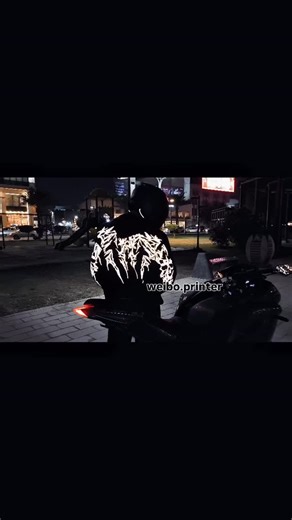 ‎طباعه ويبو‎ on Instagram‎: "شغل ويبو برنت يحچي من بعيد ، وابداع عملائة بالتصوير يشهد ❤️‍🔥 - يتوفر عند ويبو برنت مختلف الطبعات - بطبعة حرارية ماتروح ولا تتلف مع الوقت 👌🏻💯 شنو منتظر؟ جرب وشوف 😉 🤍. ( تصوير الاخ المبدع @sa1lvm )"‎