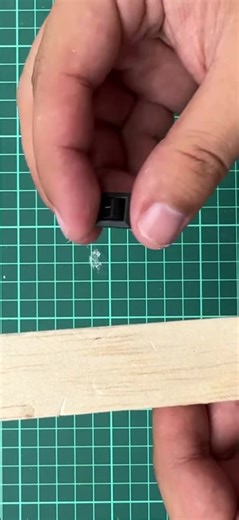 Control total simple ⚡ Interruptor de dos paticas que activa tus proyectos al instante. #ElectronicaBasica #Arduino #DIY #ProyectosCaseros