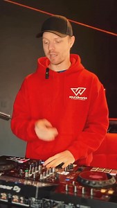 This hidden Serato loop trick is awesome for creating unique buildups, transitions, or adding a special effect to your set. #dj #djtips #djtipsandtricks #serato | Soundworks DJ Academy