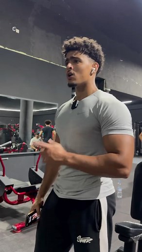 Saad Aissaouii on Instagram: "2004 | 20yo 🇲🇦 powerbuilder . . . . #gym #power #gymmotivation #2004 #love #aesthetic #explorepage #explore"