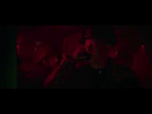 USS Greyhound - L'Allemand à la radio.