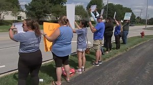 Valley View School District teachers' strike possible as negotiations stall over disagreement about adding 20 minutes to schedule