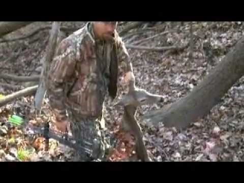 Relentless Pursuit, Tim Wells hunts coyotes coming to kill