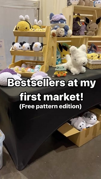 J&M Adorable Plushies on Instagram: "Bestselling plushies at my first market! 😍 Most of them sold out the first day. I ended up making a few more dragons and an Umbreon for the second day which also sold! I listed the plushie prices below since I know it can sometimes be hard to set prices 💸 The patterns listed are all free and found either the creator’s website or on their Instagram! ✨Duck with froggy hat ($15) by @ackyplushies ✨Dragon ($25) by @amiteurhour ✨Brontosaurus ($35) b