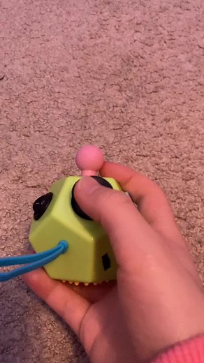 Homemade fidgets! (@homemade.xx.fidgets)’s videos with original sound - Homemade fidgets!