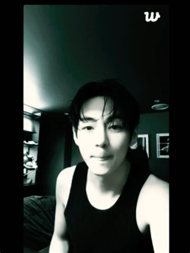 V on Weverse live #bts #trending #bts_official_bighit#viralshorts #viral#v#ytstudio#ytshorts #shorts