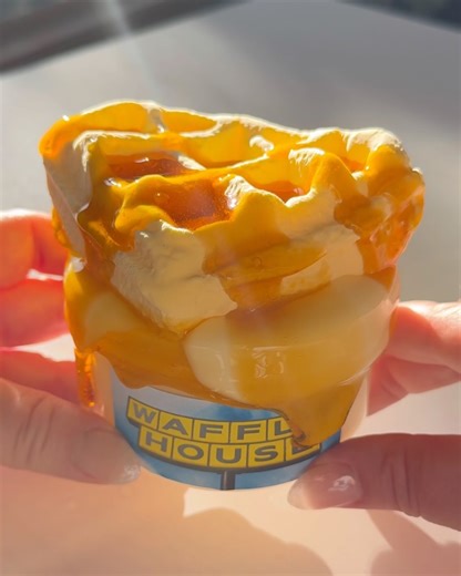 dreamglowslime on Instagram: "breakfast slimes drop at 6 pm central ☀️ waffle house 🧇 diy clay + coated thiggly + syrup buttery maple syrup + pecan waffles cereal milk crunch 🌈 stretchy gloss + silica topper froot loops (new scent!!) rise & shine ✨ ground pumice + coated clear scented pink grapefruit sunny side up 🍳 ultra thickie scented milk bread blueberry muffin batter 2.0 🫐 java chip gloss scented blueberry muffins vanilla cappuccino ☕️ fluffy clay + pigmented