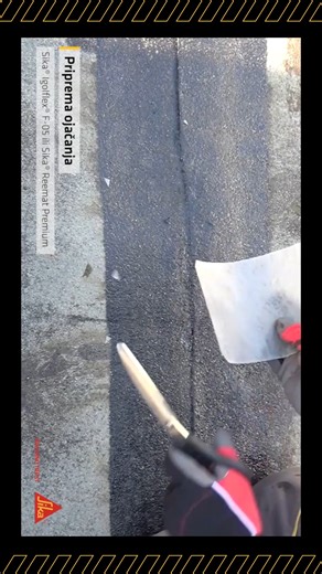 U današnjem reel-u pogledajte primenu Sikalastic® -685 – bešavne hidroizolacione membrane za krovove, balkone i terase. Lako se nanosi četkom, valjkom ili sprejom, odlikuje se odličnom prionljivošću na većinu podloga i dugotrajnom zaštitom od vode i UV zračenja. | Sika Srbija