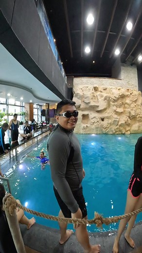 Swimming lessons are not for kids only. We teach basic swimming for adults ages 13yo and up. 🏊‍♂️ #learntoswim #adultswimminglesson #swimminglessonforadults #survivalswimming #basicswimming #watertreading #forbeginners #newskill #nevertoolate #swim #swimming #swimmer #swimmingpool #lifevestnomore | Swim Central