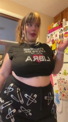 Kat (@katthekunt)’s videos with Big Guy - from