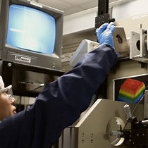 Video: Selective Area Modification of Silicon Surface Wettability by Pulsed UV Laser Irradiation in Liquid Environment