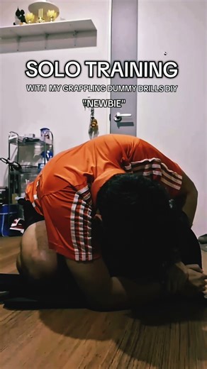 Time to training newbie🔥 solo drills with grappling dummy diy #mma #bjj #training #ufc #one #ufc323