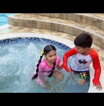 Día de piscina en familia ❤️