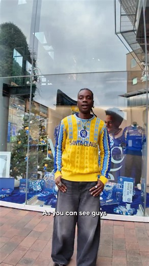 Picking up some Christmas essentials from the Chelsea megastore. 🔵 Get yours via our Story! 🎄 | Chelsea Football Club