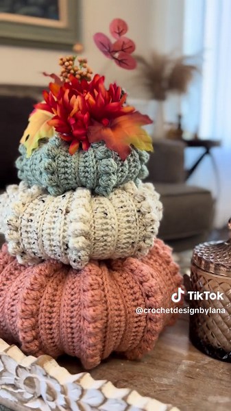 🍂Are you ready for Fall?🍁 Here is my very first crochet 🧶 Pumpkin Decoration😍 And I love it 🥰 • • • • • • • • • • • Pattern @Elyse #falldecor #fall #pumpkin #pumpkins #pumkinseason #pumpkindecor #falldecor #falldecorations #thanksgiving #thanksgivingdecor #fallcenterpiece #crochetdecor #crochetdecoration #crochetfalldecor #crochetpumpkin #crochetpumpkins #hobbylobbyyarn #michaelsstores #homedecor #homedecorating #homedecorations #handmadewithlove #handmadedecor #handmadedecorations #handmad