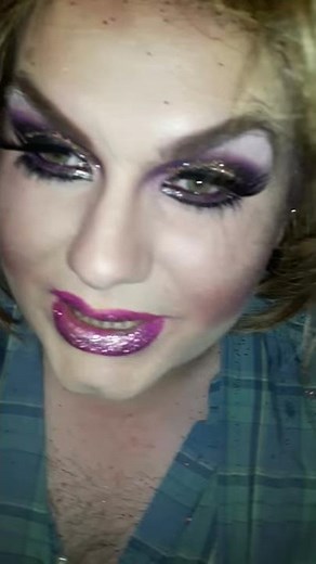 N2 the looking glass las Vegas salon boutique