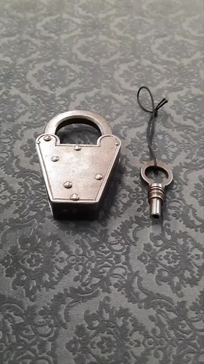 Unlocking a 300 Lock Puzzle: Key Mystery Revealed