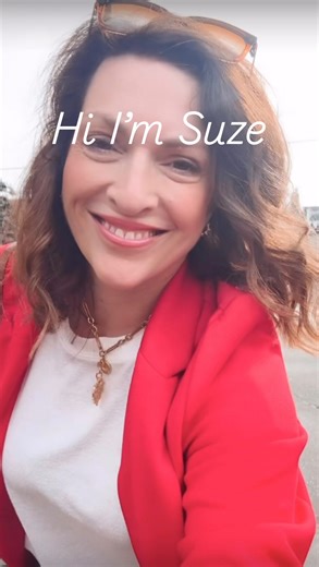 Suzie on Instagram: "Every woman deserves a personal color palette in her beauty bag. When you understand your natural coloring—warmth, coolness, depth, lightness—getting dressed stops feeling confusing and starts feeling intentional. Color analysis isn’t about rules or restriction. It’s about opening your eyes to new colors, understanding why they work, and learning how to wear the colors you already love (yes, even black). When color is right, you look refreshed, refined, and unmistakably your